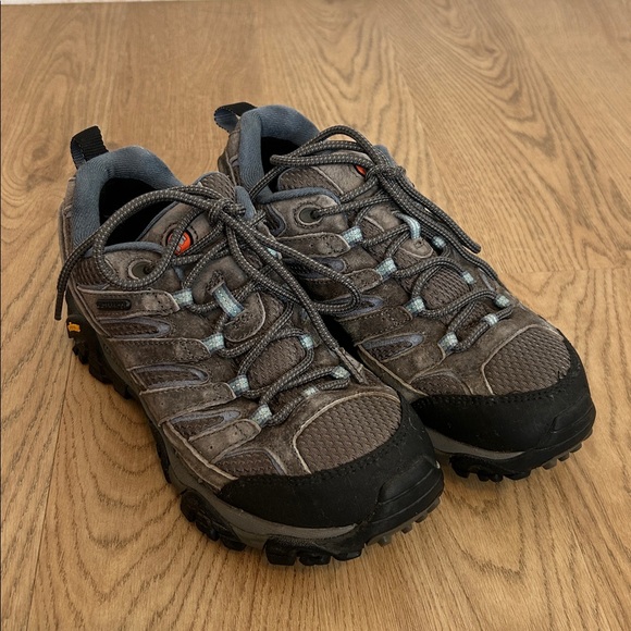 Merrell Shoes - Women’s Merrell Gray Moab‎ 2 Waterproof Hiking Shoes Size 7